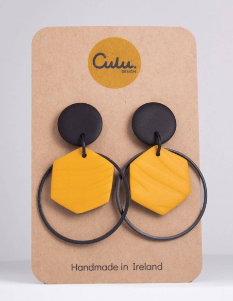 hex-caramel-texture-irish-handmade-earrings-on-earring-card