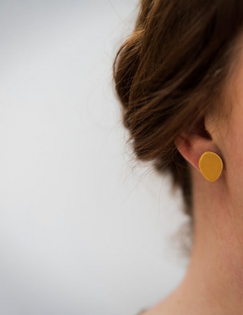 pebble-caramel-stud-irish-handmade-earrings-wearing
