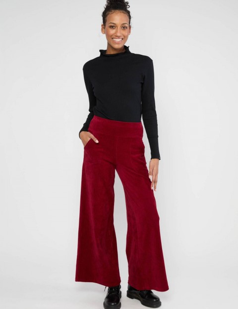 _1280_blutsgeschwister_jolly_marleen_fine_needle_red_hosen_rot_180094_375870