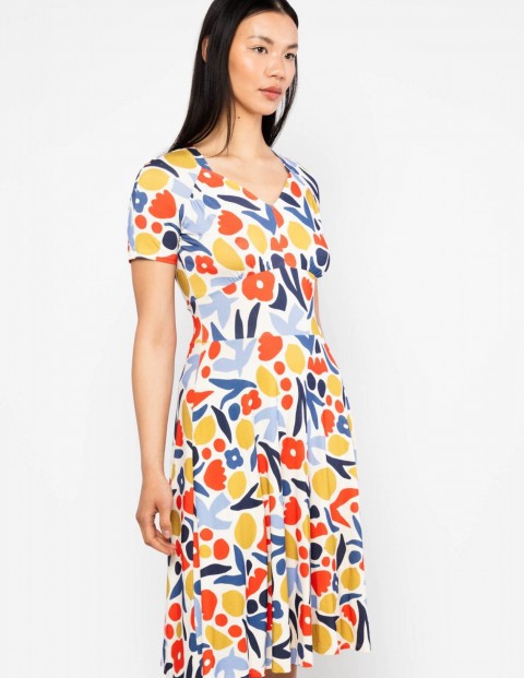 _1280_blutsgeschwister_zaubertal_heritage_inside_peacemaker_kleider_wei_189943_395264