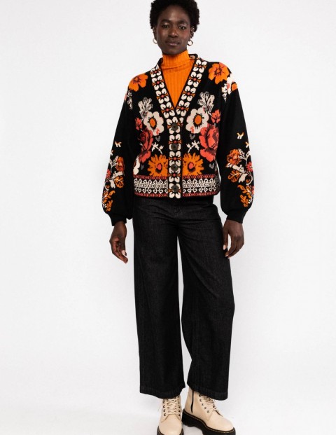_1280_blutsgeschwister_charming_storyteller_opulent_rose_carpet_cardigans_schwarz_196459_390186