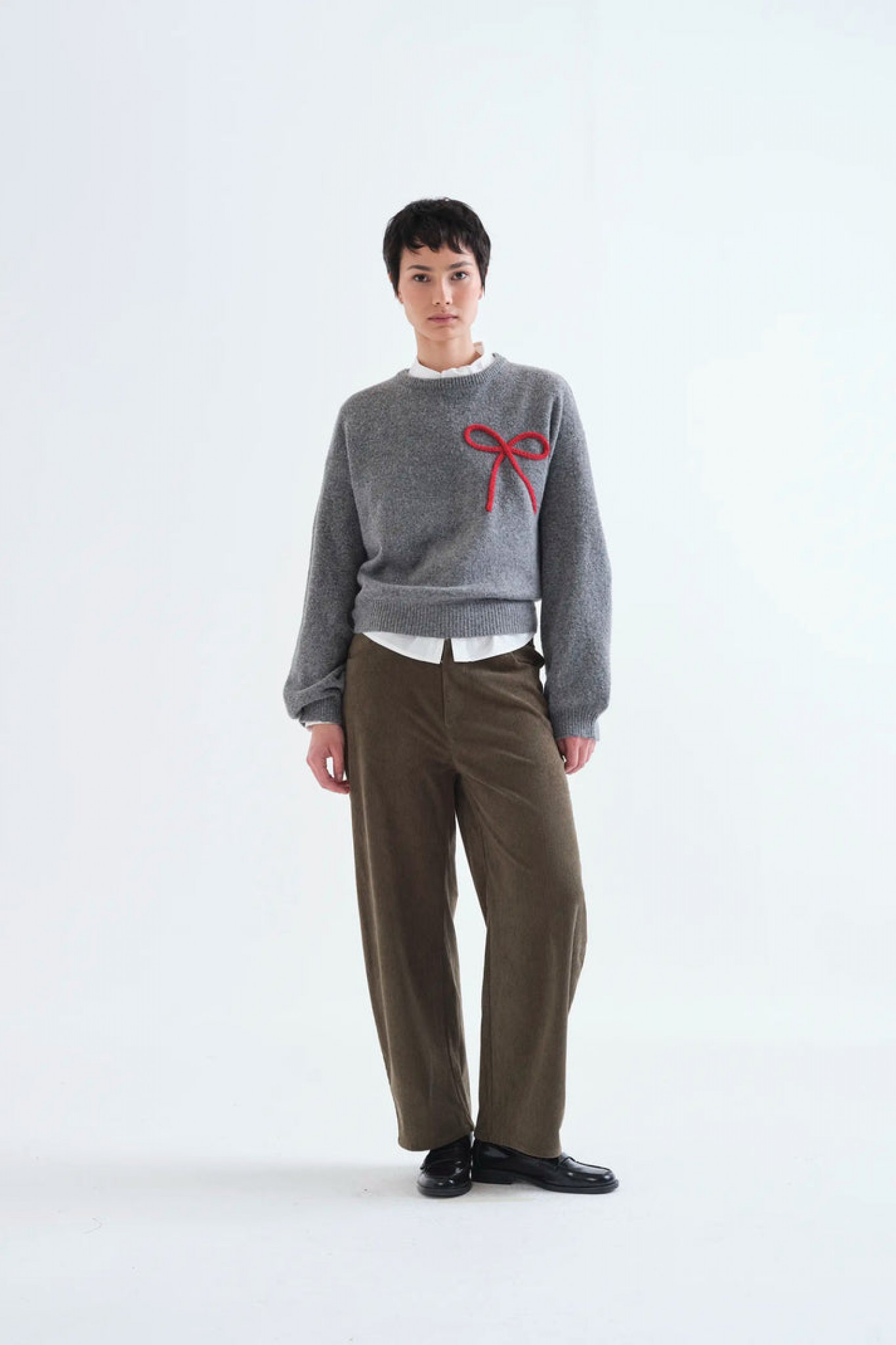 63C11003_04.webp